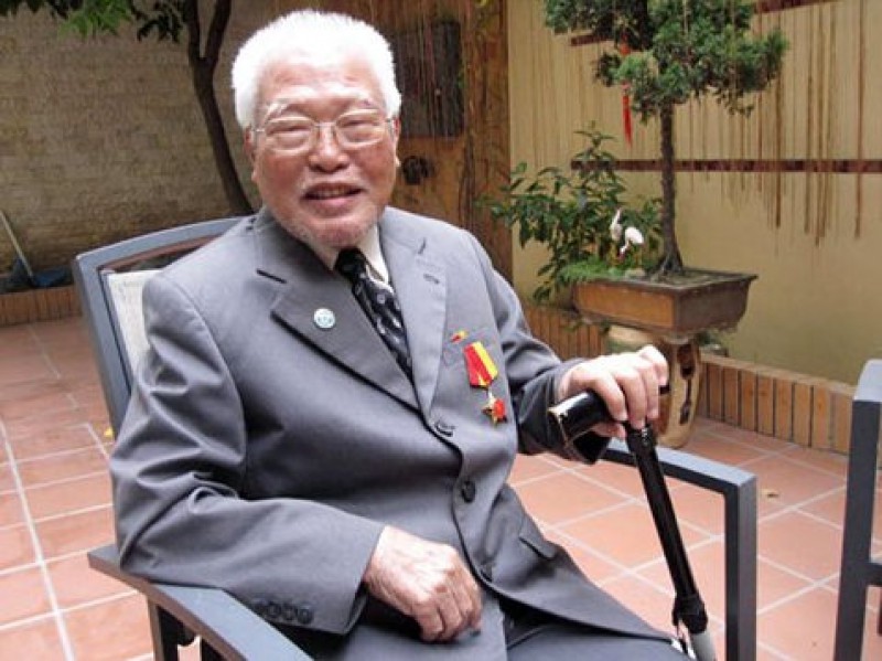 Nguy&ecirc;n B&iacute; thư H&agrave; Nội Nguyễn Văn Tr&acirc;n qua đời ở tuổi 102 - Ảnh 1.