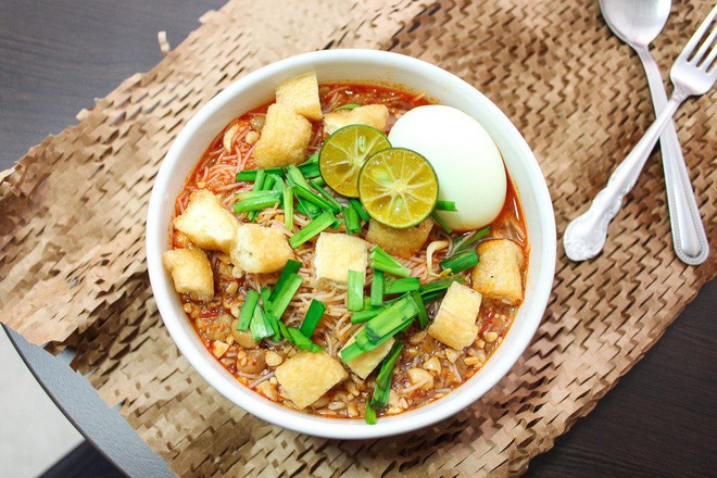 Ăn g&igrave; khi đến Kuala Lumpur ủng hộ tuyển Việt Nam? - Ảnh 13.