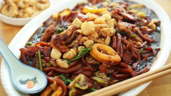 Ăn g&igrave; khi đến Kuala Lumpur ủng hộ tuyển Việt Nam? - Ảnh 8.