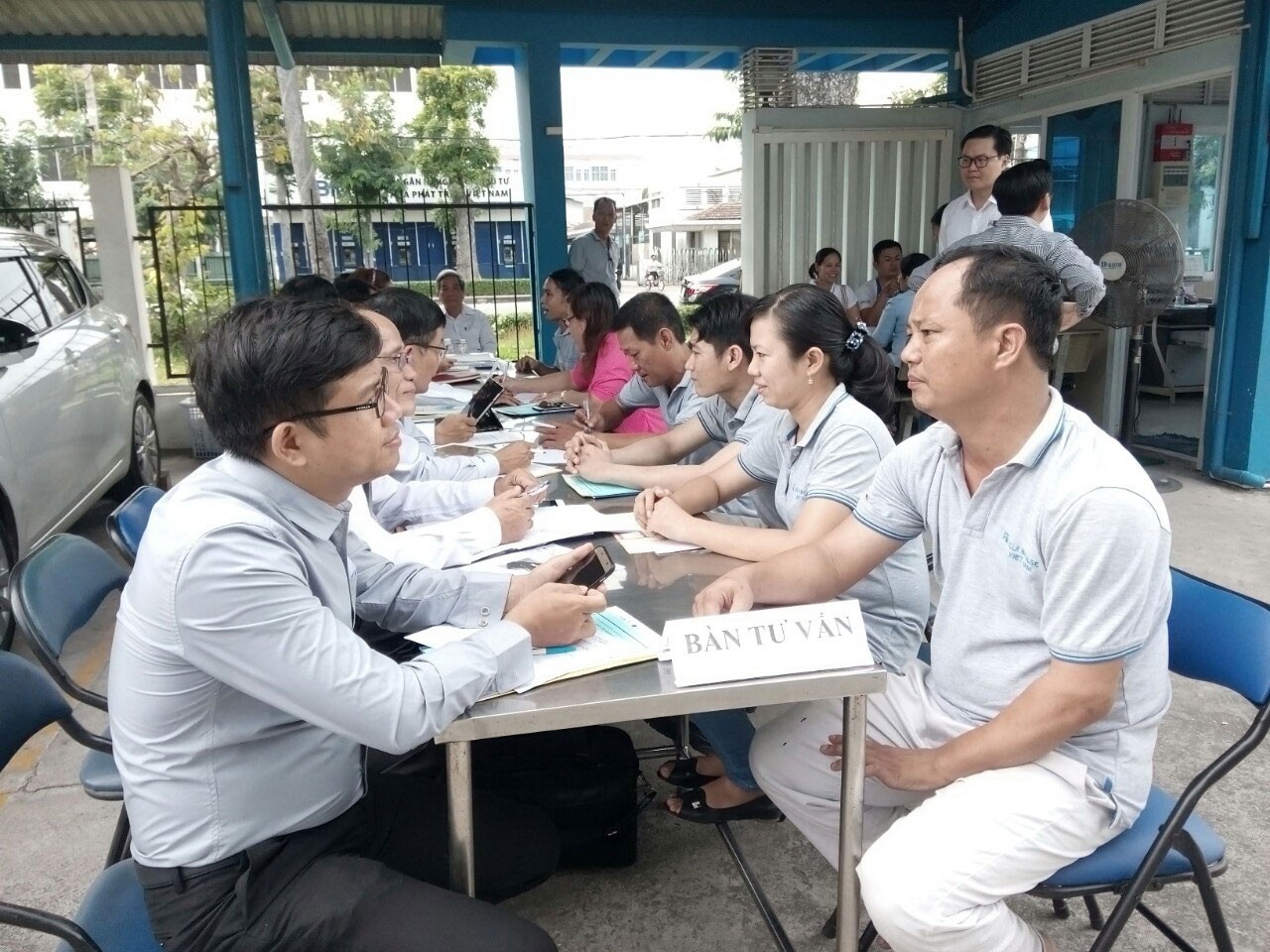 Tư vấn pháp luật miễn phí cho công nhân