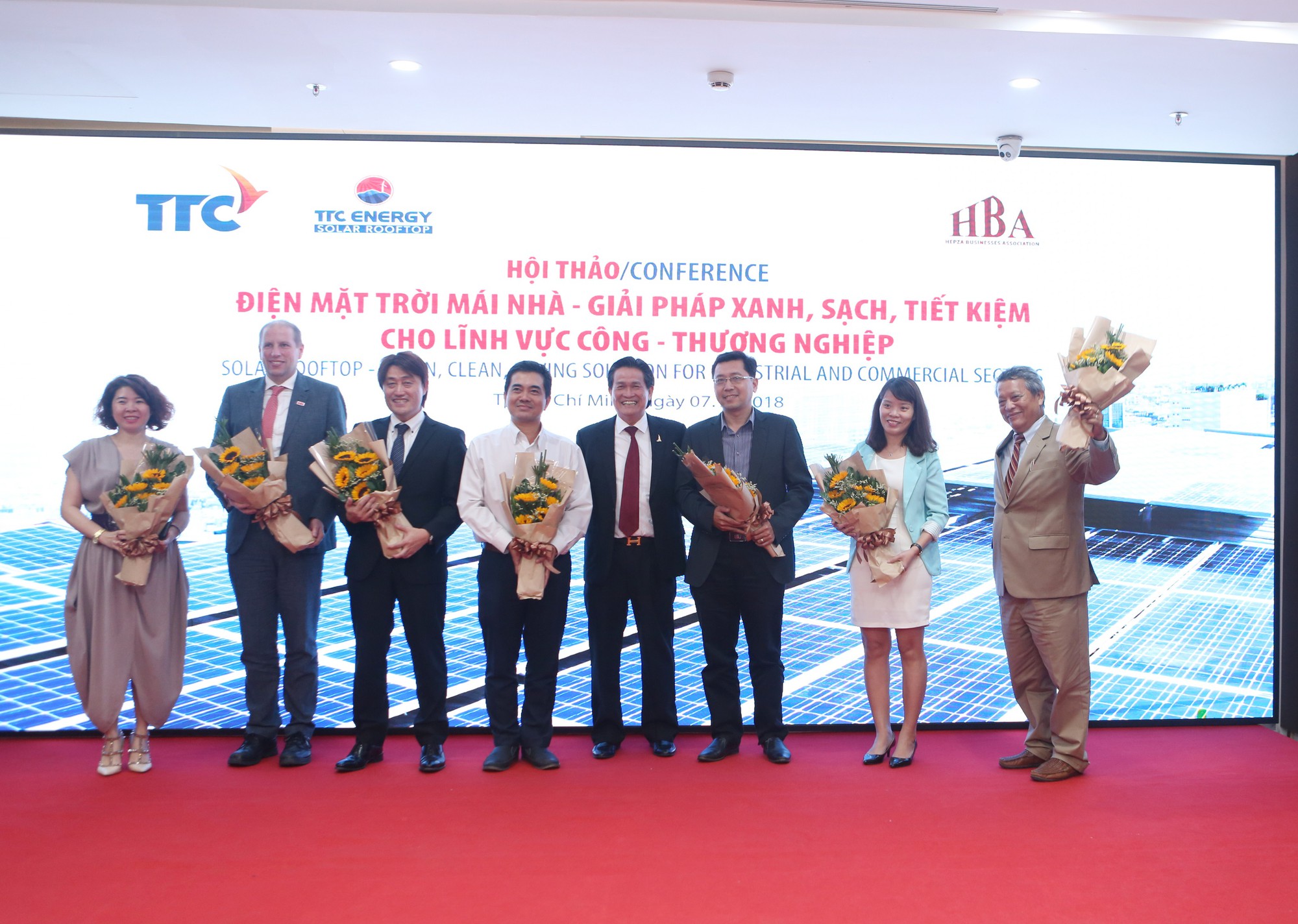 Điện mặt trời m&aacute;i nh&agrave;: Giải ph&aacute;p xanh - sạch - tiết kiệm - Ảnh 2.
