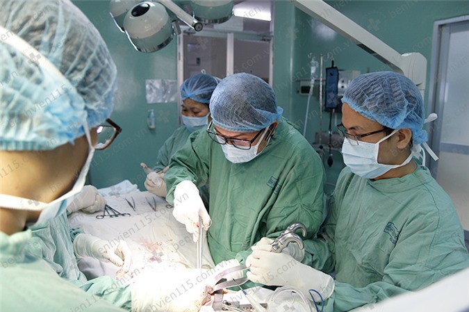 Gãy "của quý" do dùng tay quá đà