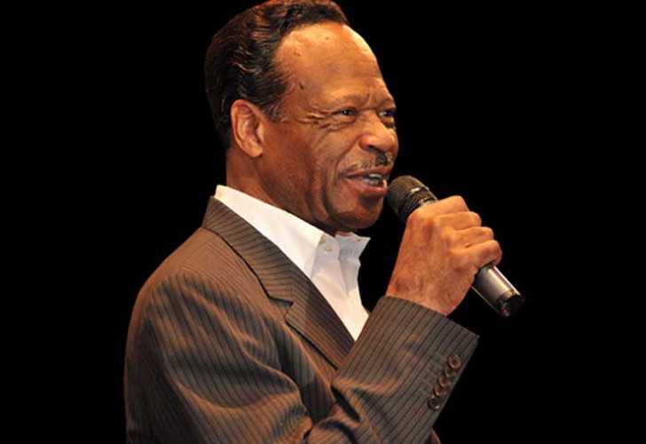 Ca sĩ từng đoạt Grammy qua đời vì ung thư
