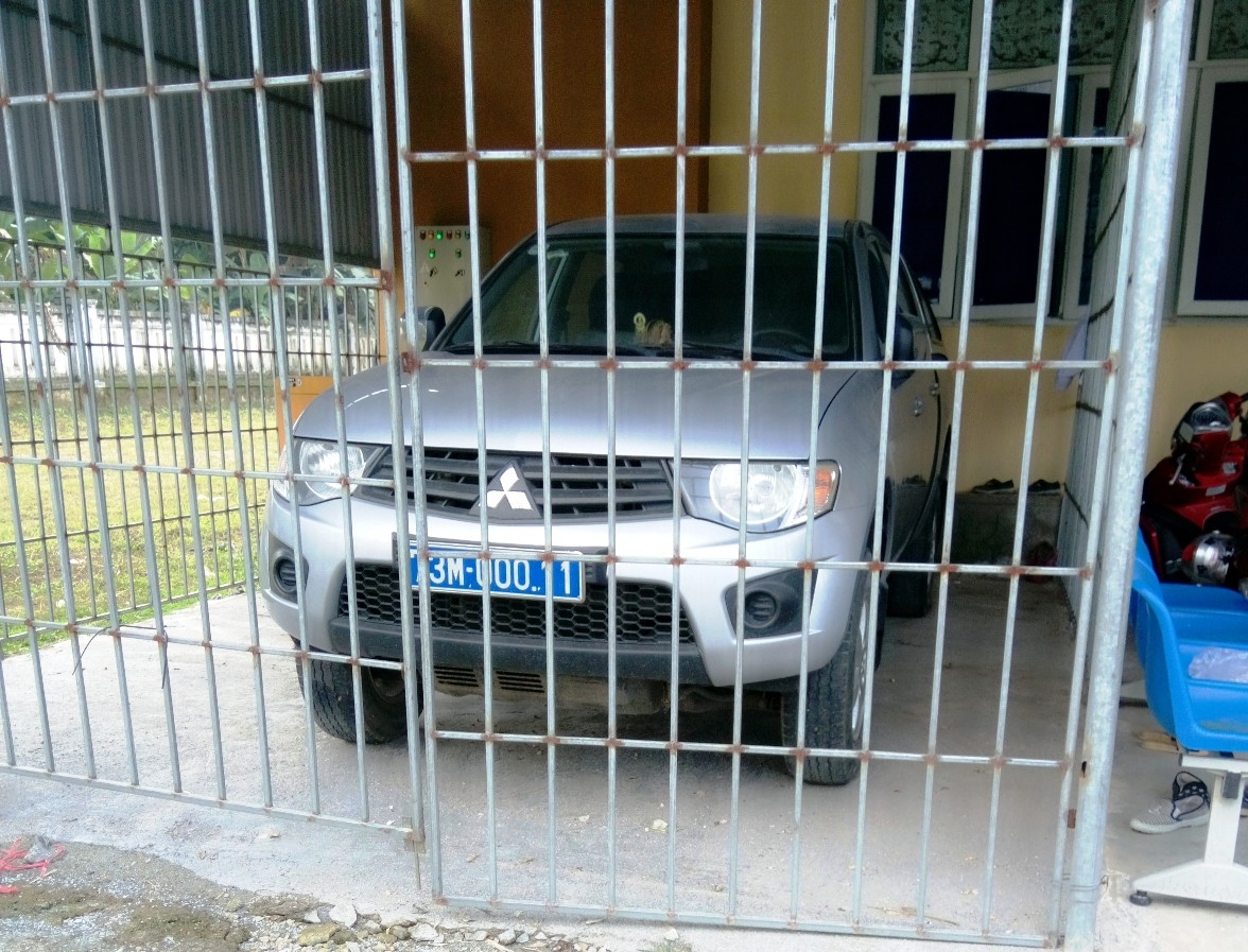 Huyện nghèo "tiếp khách" hàng trăm triệu: Giám đốc Trung tâm Y tế bị khiển trách