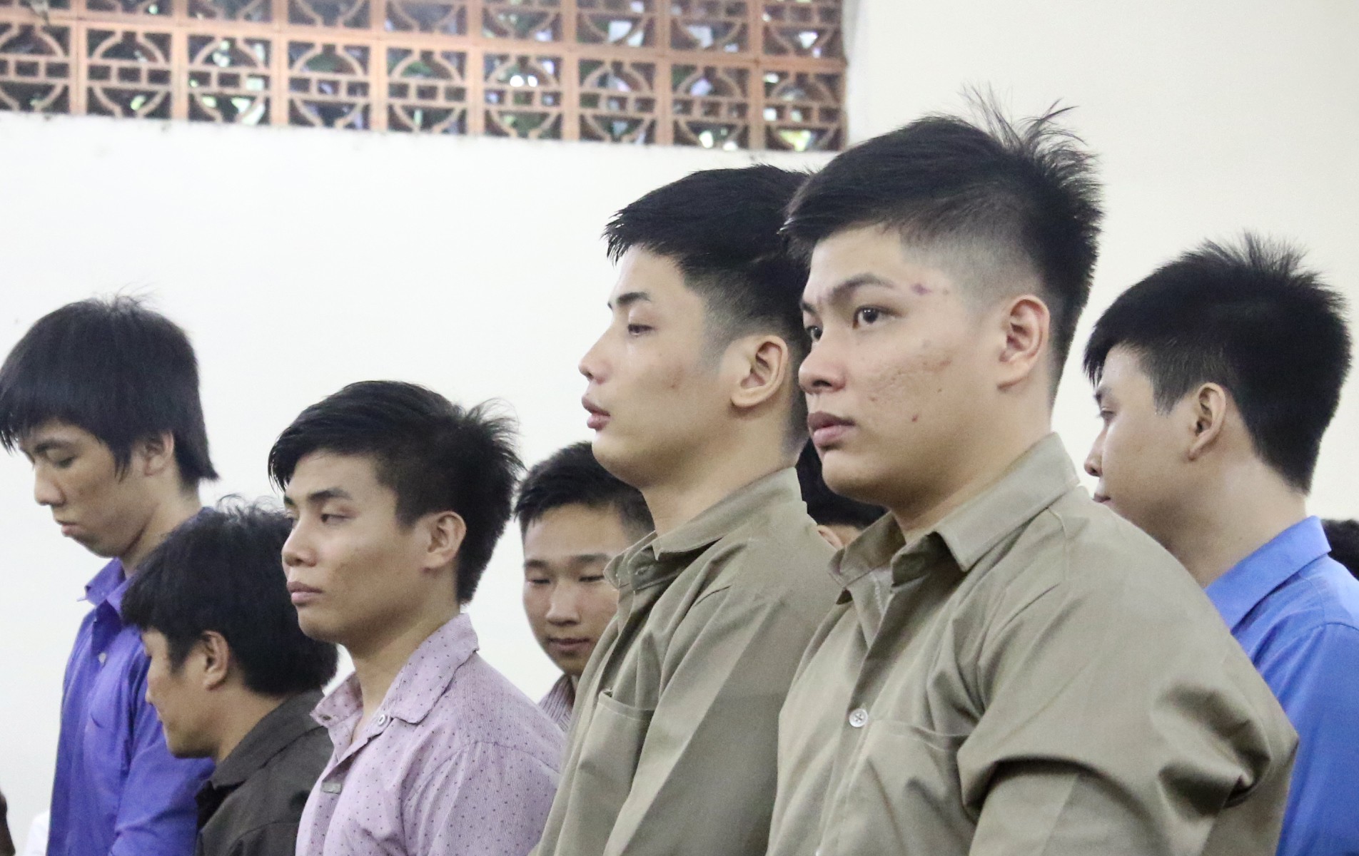 Kẻ cầm đầu băng nhóm vô cớ giết người thoát án tử hình