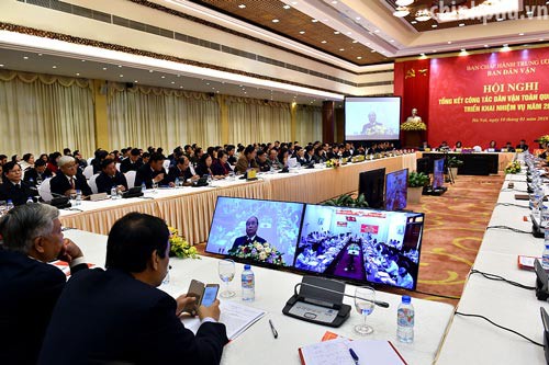 Không ít cán bộ còn xa dân, nhũng nhiễu, tiêu cực