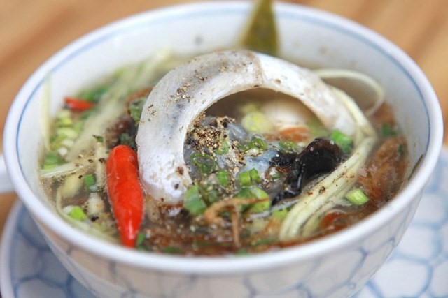 Món đặc sản Phú Yên nhìn phát sợ nhưng lại gây nghiện - Ảnh 3.