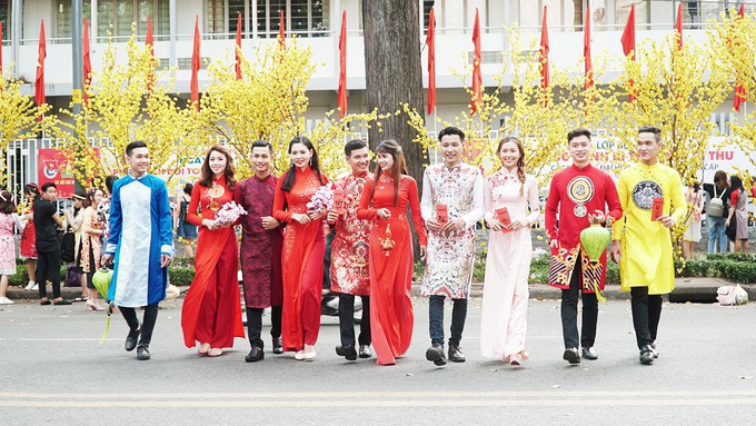 4 điểm chụp hình chơi Tết thu hút giới trẻ Sài thành