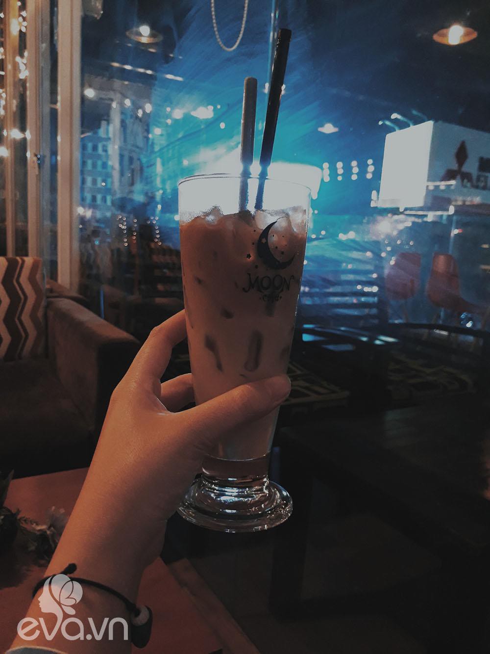Tới Đà Nẵng đừng quên những quán cafe có view bạc tỷ này! - Ảnh 2.