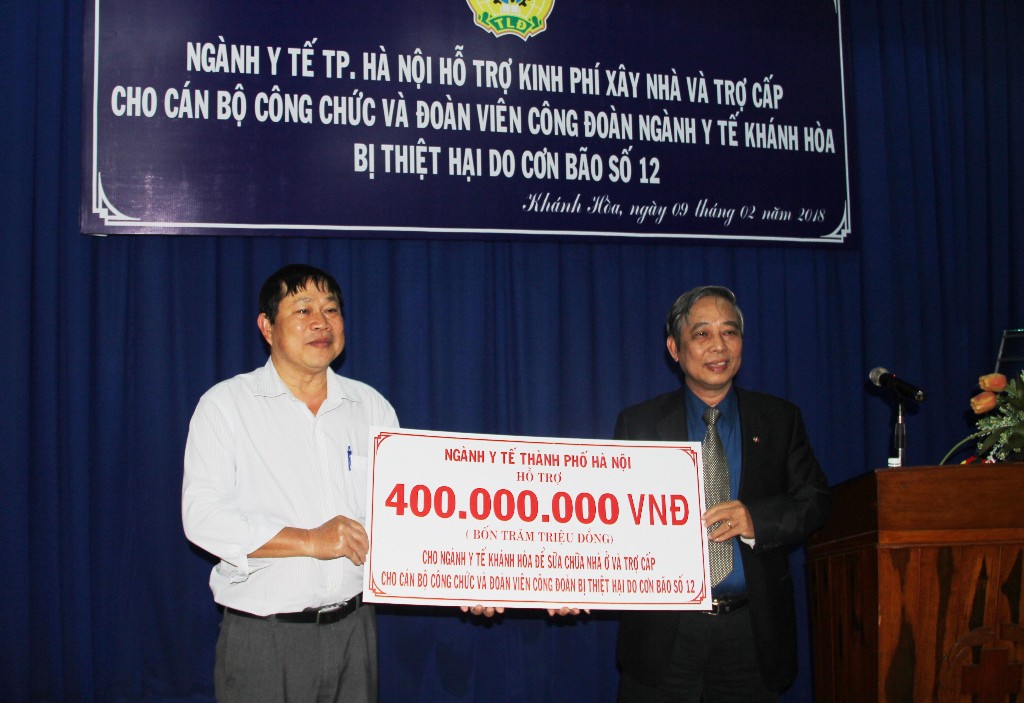 Hơn 500 suất qu&agrave; Tết cho đo&agrave;n vi&ecirc;n C&ocirc;ng đo&agrave;n ng&agrave;nh y tế - Ảnh 1.