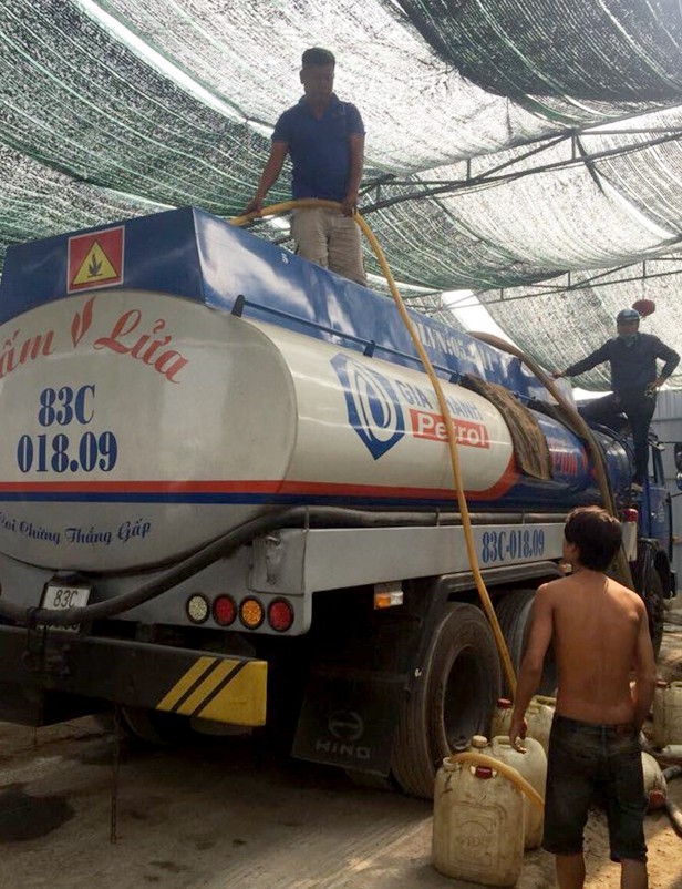 Triệt phá đường dây trộm xăng dầu quy mô lớn ở TP HCM