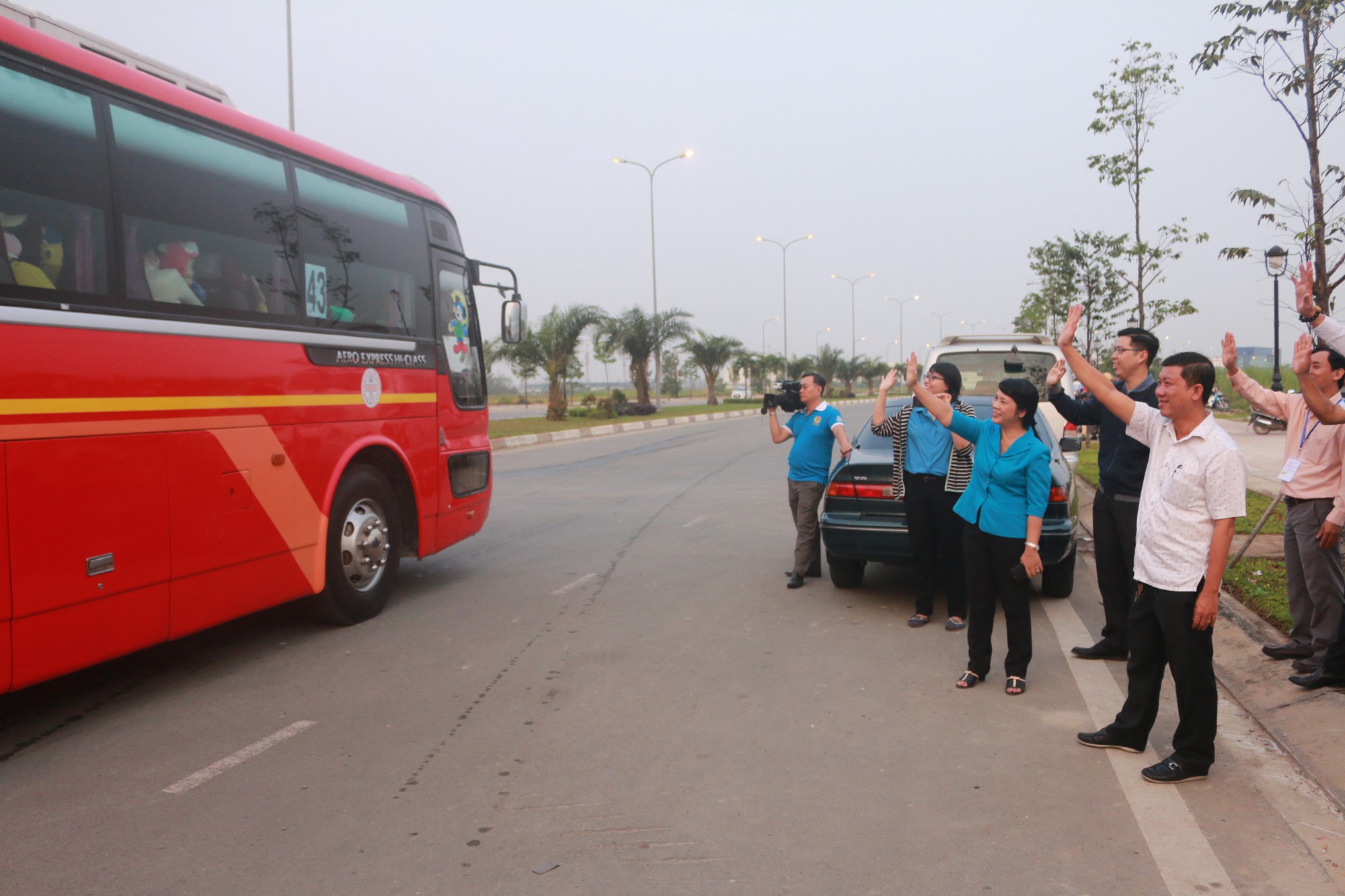 Chia sẻ cùng người lao động khó khăn