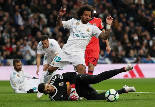 Hat-trick Ronaldo đưa Real Madrid trở lại đường đua - Ảnh 3.