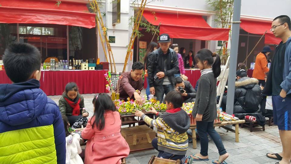 Chợ Tết… Thạch Sanh