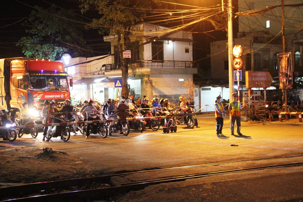 Tết về trong những đêm trắng không ngủ - Ảnh 10.