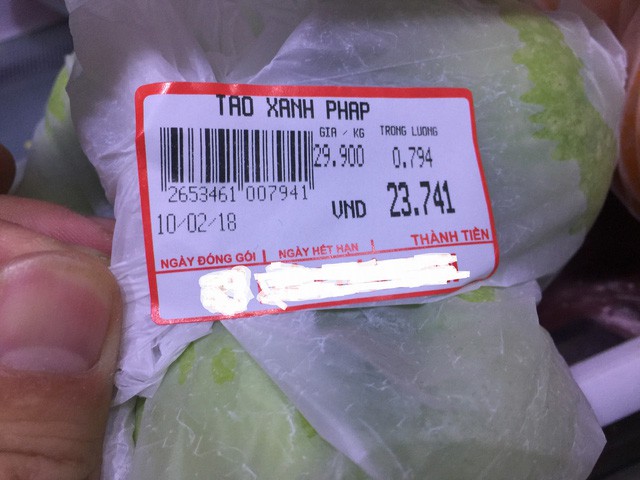  Cam, t&aacute;o ngoại đồng gi&aacute; 30.000 đồng/kg, người d&acirc;n đổ x&ocirc; mua về ăn Tết - Ảnh 2.