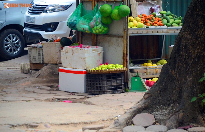 Khu &ldquo;đất v&agrave;ng&rdquo; H&agrave; Nội được b&aacute;n gần 500 triệu/m2 - Ảnh 3.