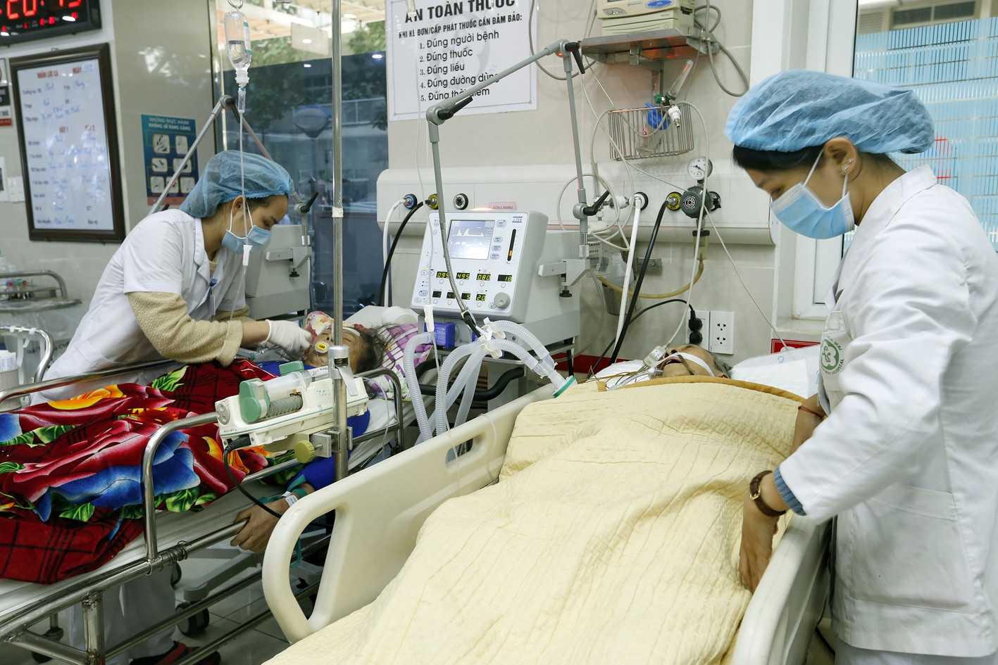 (Xuanonline 29Tet 14.2) Tết Nguy&ecirc;n đ&aacute;n: Bệnh nh&acirc;n nhận l&igrave; x&igrave;, ăn miễn ph&iacute; - Ảnh 12.