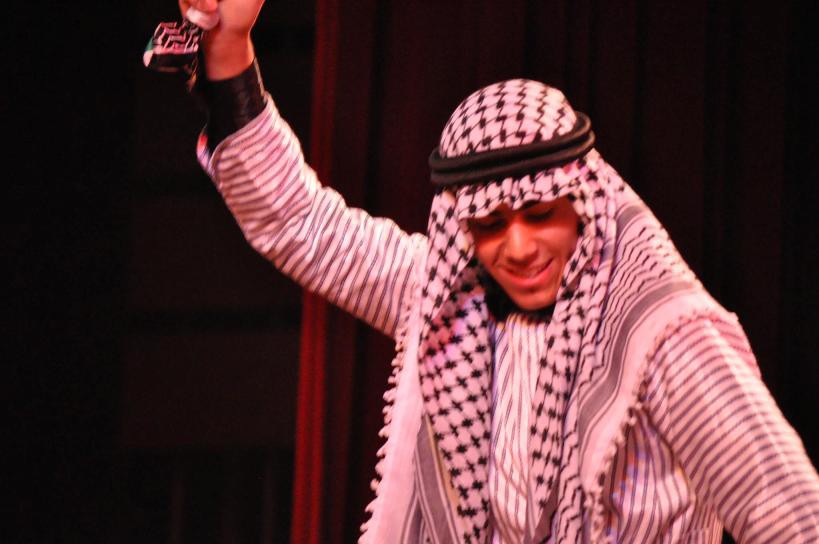 (Xuan online 30Tet 15-2) Bí mật của nhà ngoại giao điển trai Palestine chọn đến Việt Nam thay vì Mỹ - Ảnh 1.