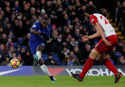Hazard lập c&uacute; đ&uacute;p, Chelsea t&igrave;m lại niềm vui chiến thắng - Ảnh 4.