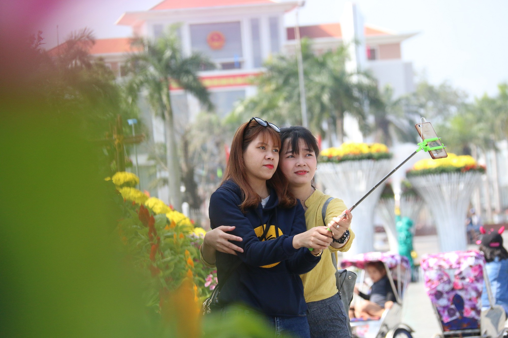 Khoác áo hoa ngày Tết, quảng trường Tam Kỳ đẹp lộng lẫy