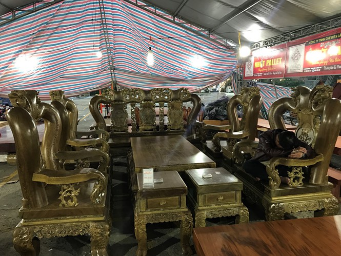 Những bộ phản tiền tỉ xuất hiện ở Hội hoa xuân Đà Nẵng - Ảnh 12.
