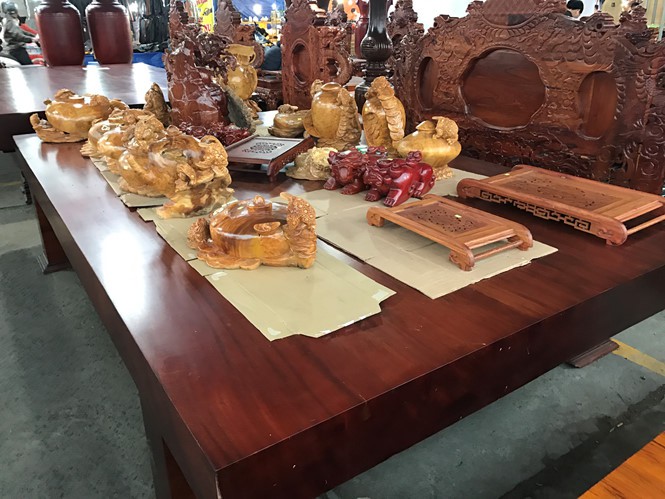 Những bộ phản tiền tỉ xuất hiện ở Hội hoa xuân Đà Nẵng
