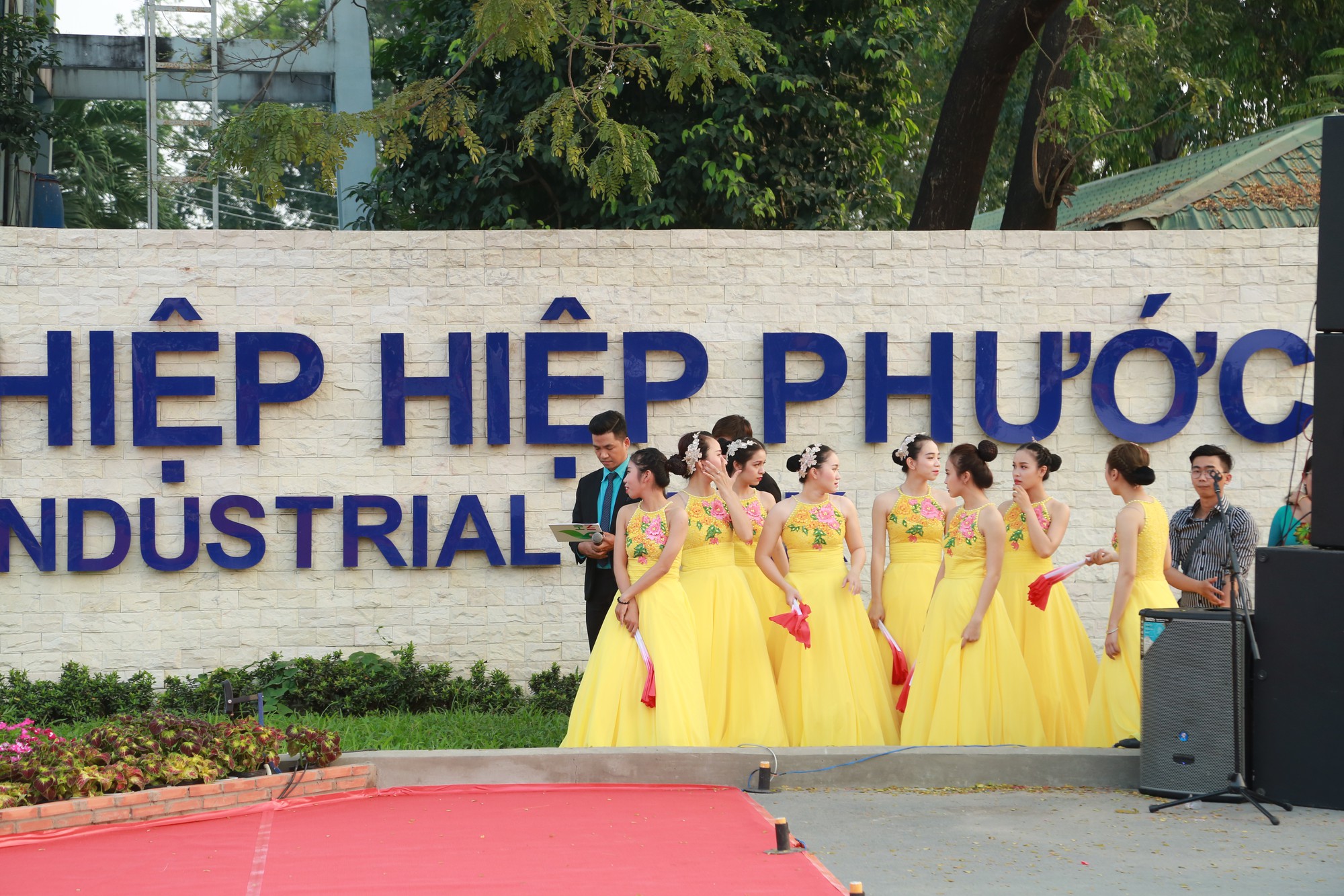Điểm bắn ph&aacute;o hoa giao thừa kh&ocirc;ng thể bỏ qua - Ảnh 3.