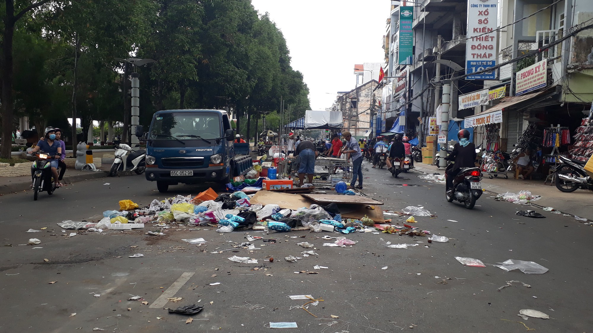 Người b&aacute;n hoa kiểng ở miền T&acirc;y th&agrave; chở về chứ kh&ocirc;ng b&aacute;n rẻ như cho - Ảnh 18.