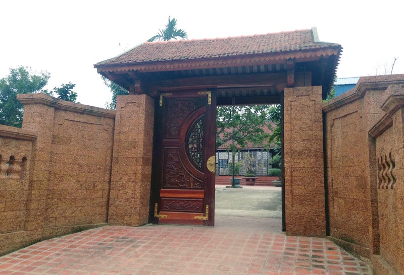 Đại gia xứ Đoài: 'Biệt phủ' đá ong gỗ mít bậc nhất đất Việt
