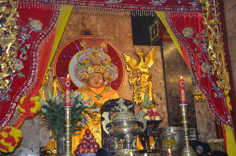 Núi Sam không thể có 2 Bà Chúa Xứ