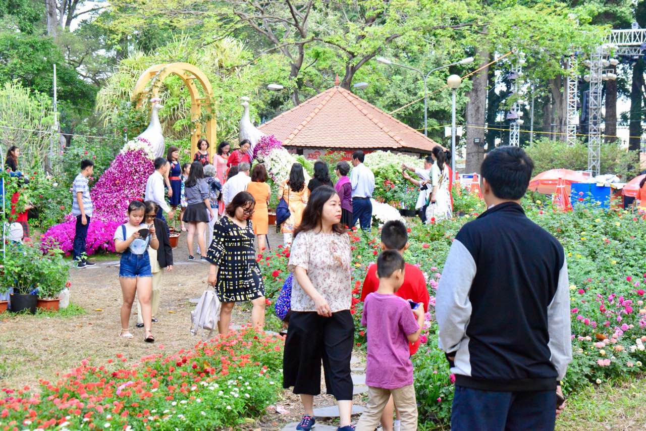 N&ocirc; nức trẩy Hội Hoa Xu&acirc;n - Ảnh 12.
