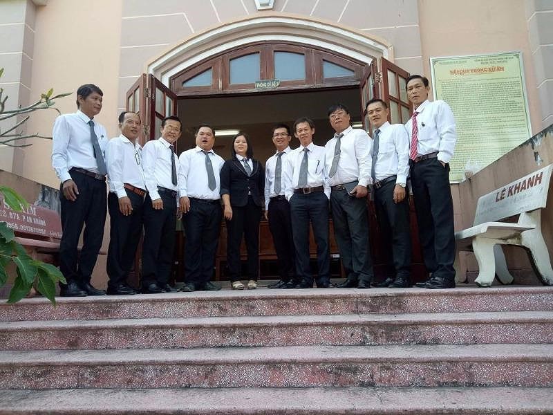 Ai đứng sau vụ người cha 84 tuổi bị con y&ecirc;u cầu bỏ t&ugrave; - Ảnh 1.