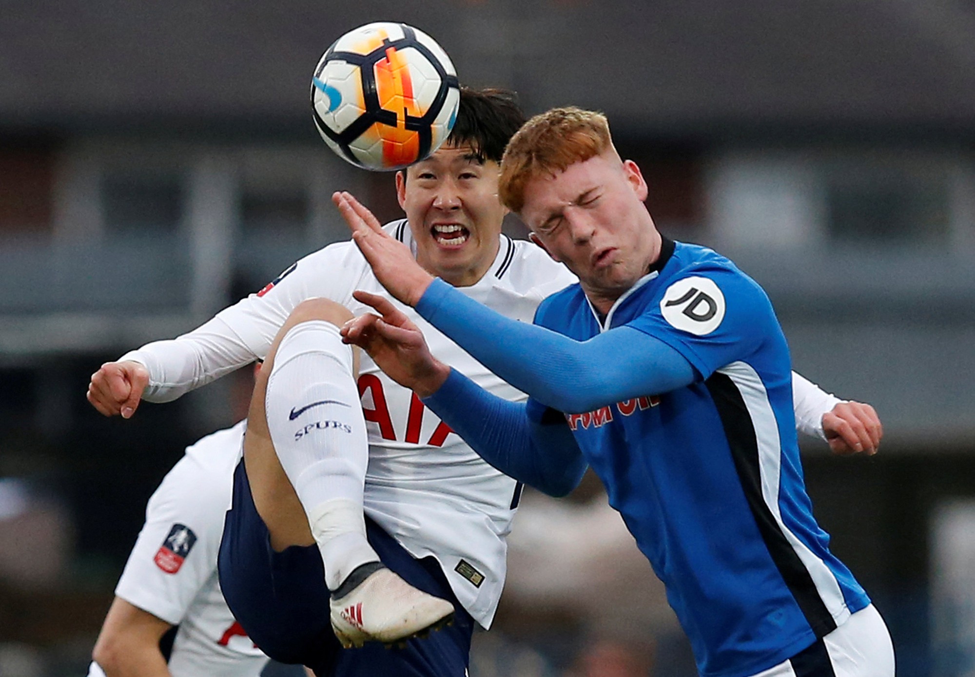 Tottenham bất ngờ bị đội bóng hạng 3 cầm hòa - Ảnh 1.