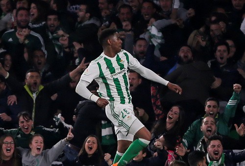 Rượt đuổi tỉ số khó tin, Real Madrid thắng đẹp chủ nhà Betis - Ảnh 3.