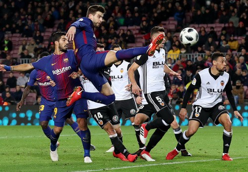 Thắng khó Valencia, Barcelona chạm tay vé chung kết Cúp Nhà vua