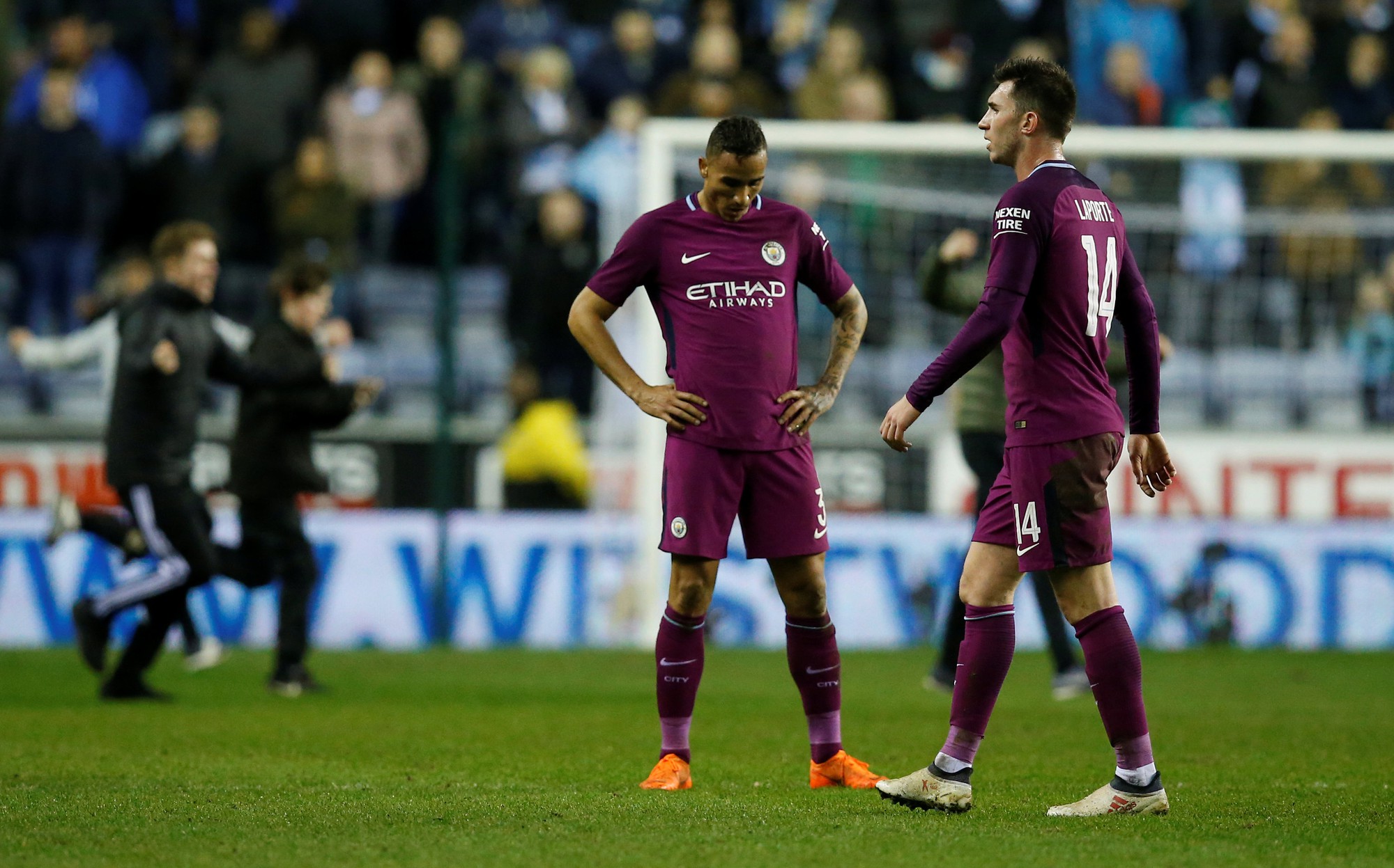 B&agrave;n thua muộn khiến Man City bị loại khỏi FA Cup - Ảnh 3.