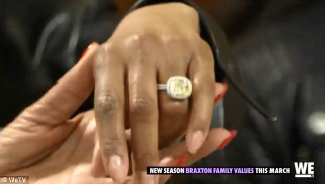 Danh ca Toni Braxton x&aacute;c nhận đ&iacute;nh h&ocirc;n ở tuổi 50 - Ảnh 2.