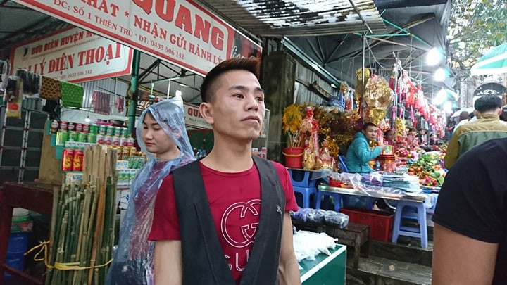 H&agrave;ng ngh&igrave;n người xuy&ecirc;n đ&ecirc;m trẩy hội ch&ugrave;a Hương - Ảnh 14.