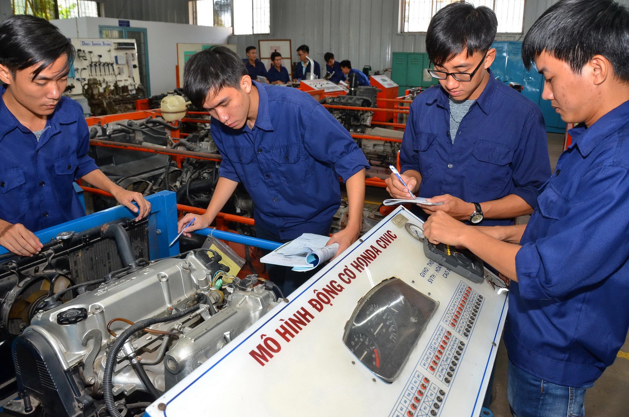 Những ngành trọng điểm cần nhân lực
