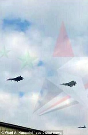 Nga tung ti&ecirc;m k&iacute;ch t&agrave;ng h&igrave;nh tối t&acirc;n Su-57 đến Syria - Ảnh 1.