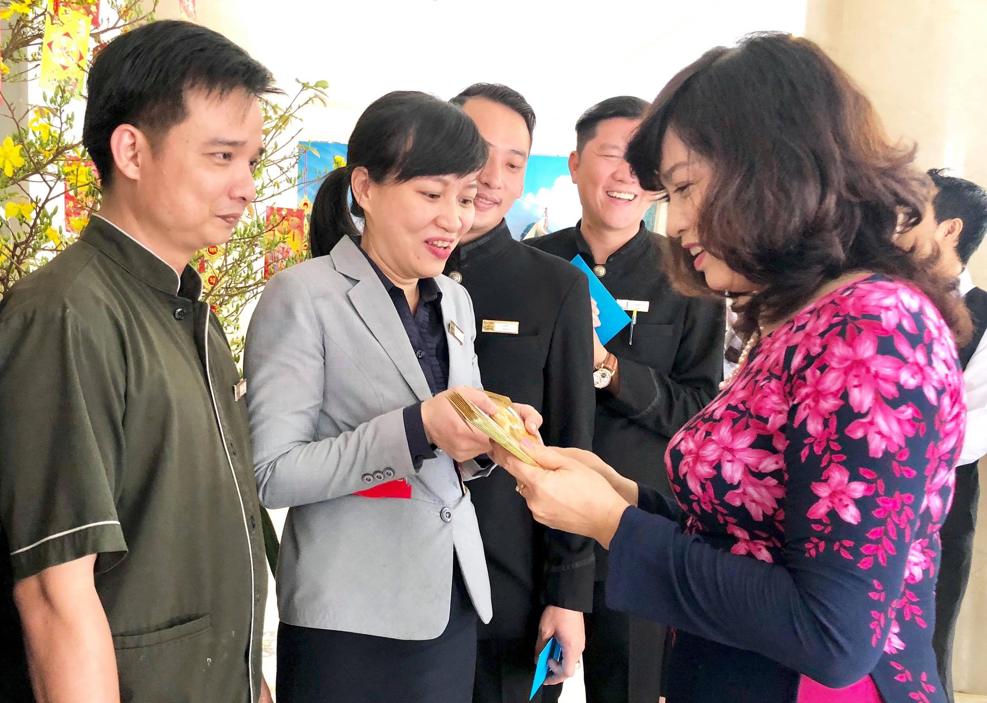 Hăng say vào việc đầu năm