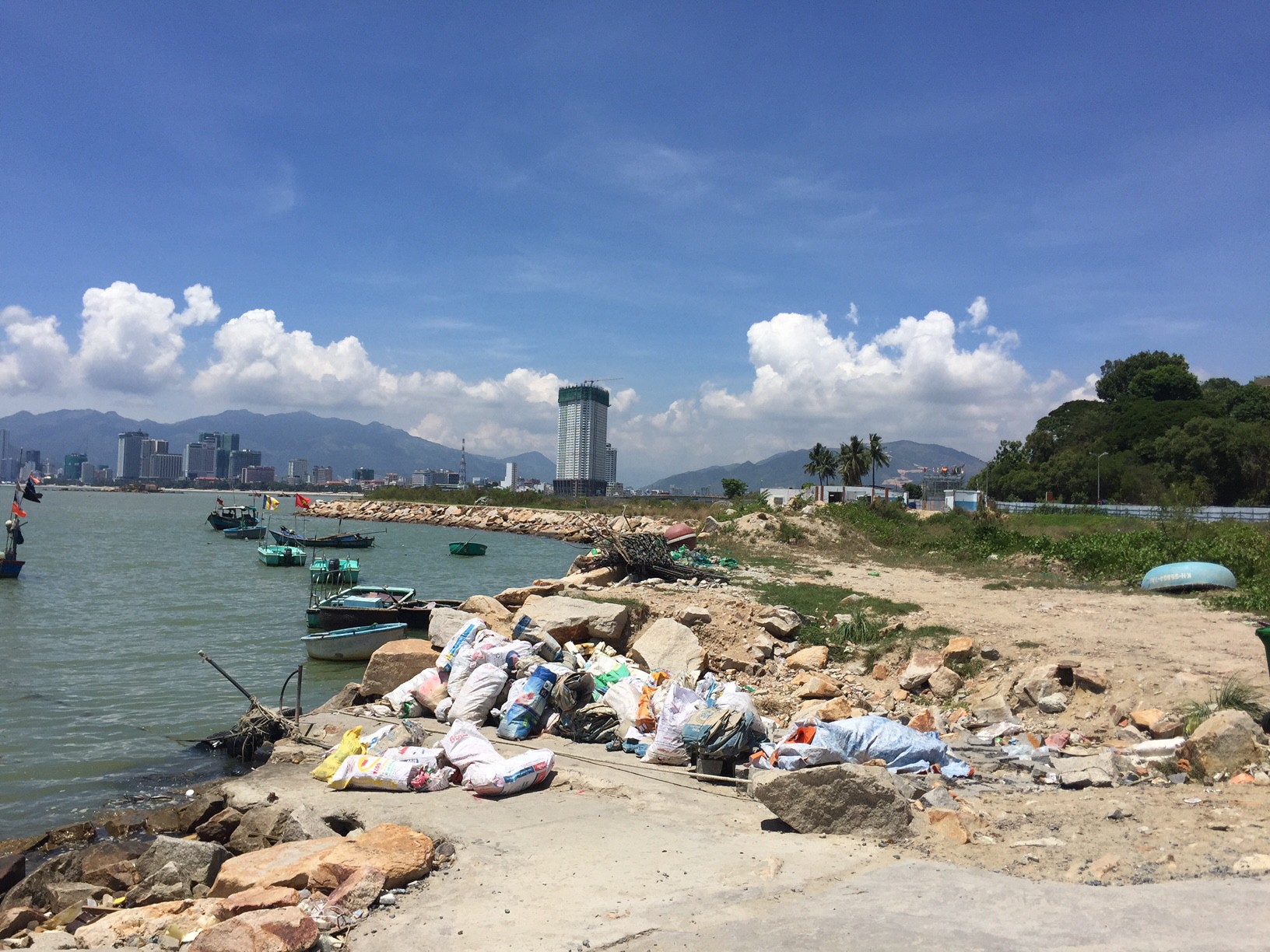 Thu hồi dự án Nha Trang Sao lấn biển