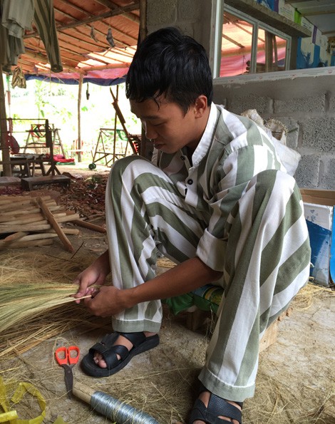 Tội đồ mê đọc sách thánh hiền