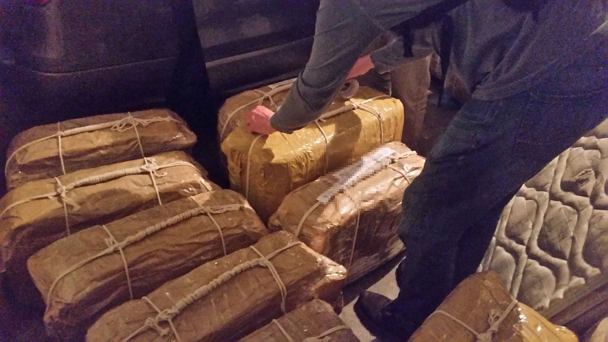 Phát hiện gần 400kg ma túy trong đại sứ quán Nga ở Argentina