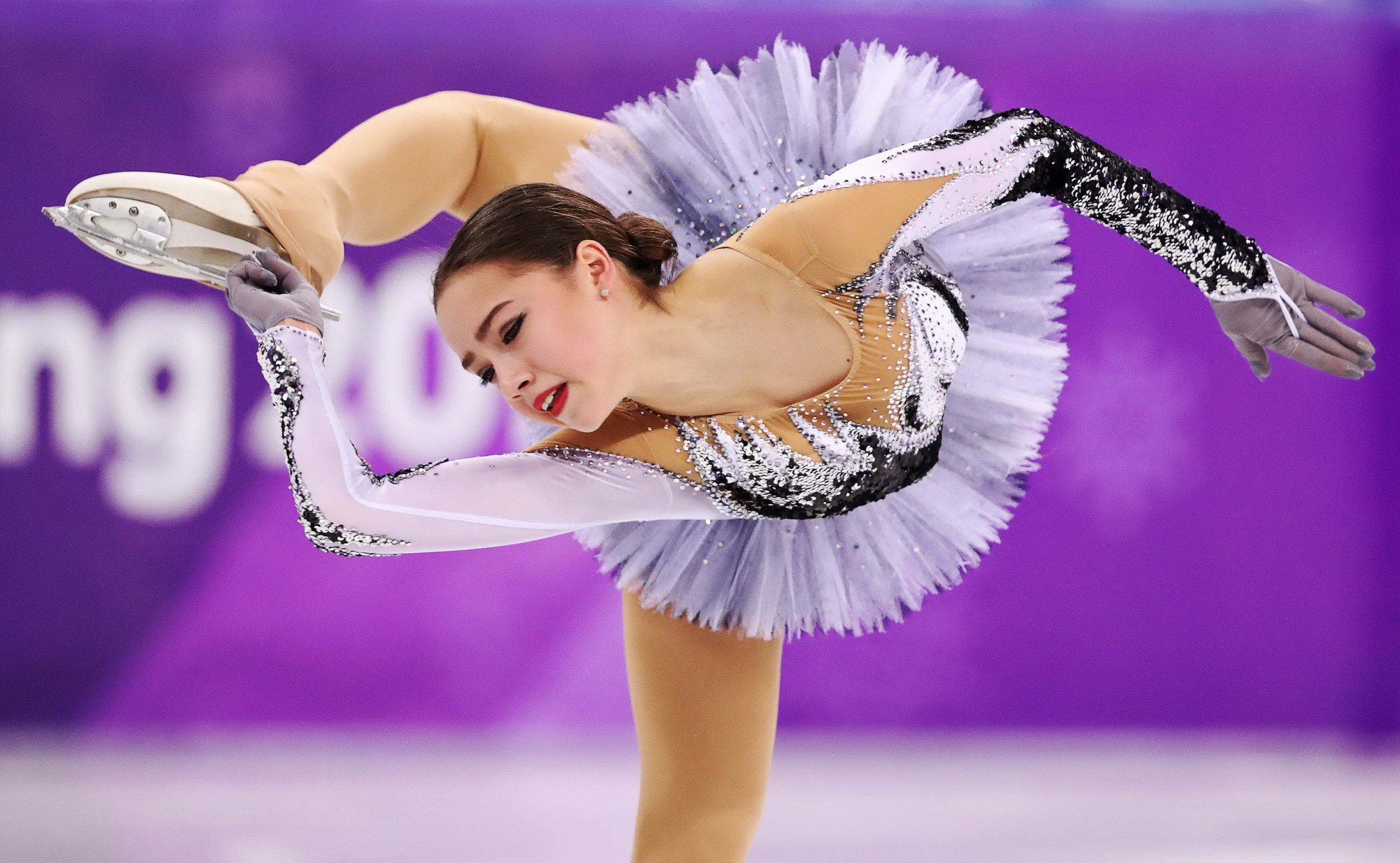 Mỹ nữ 15 tuổi giành HCV Olympic mùa đông