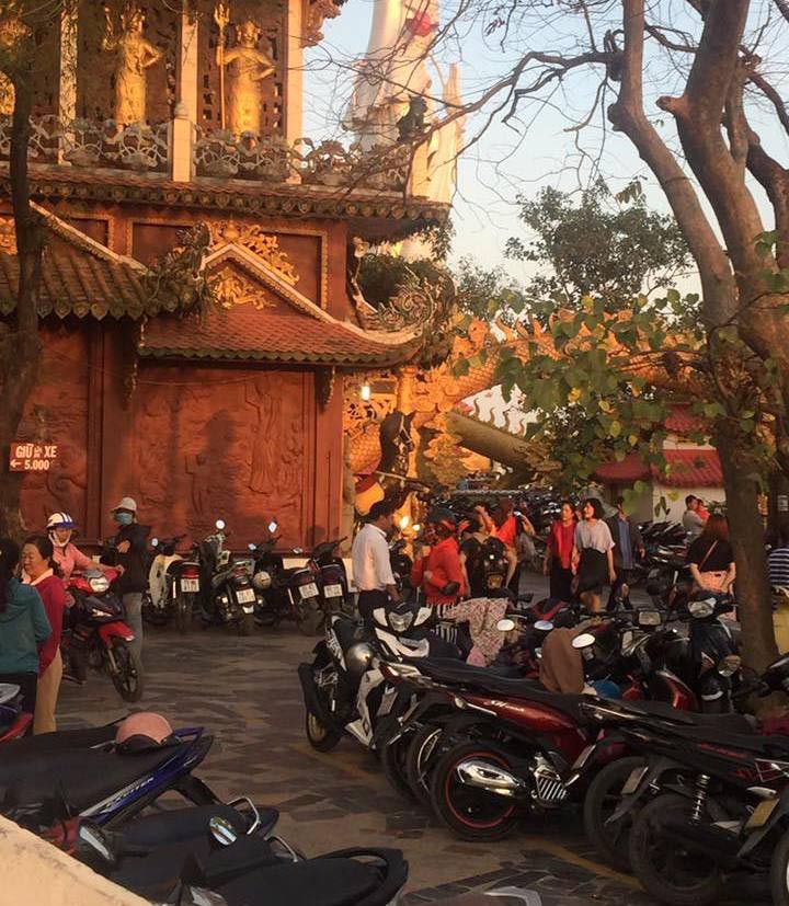 L&ecirc;n ch&ugrave;a cổ Ch&acirc;u Thới, thấy m&agrave; lo! - Ảnh 5.