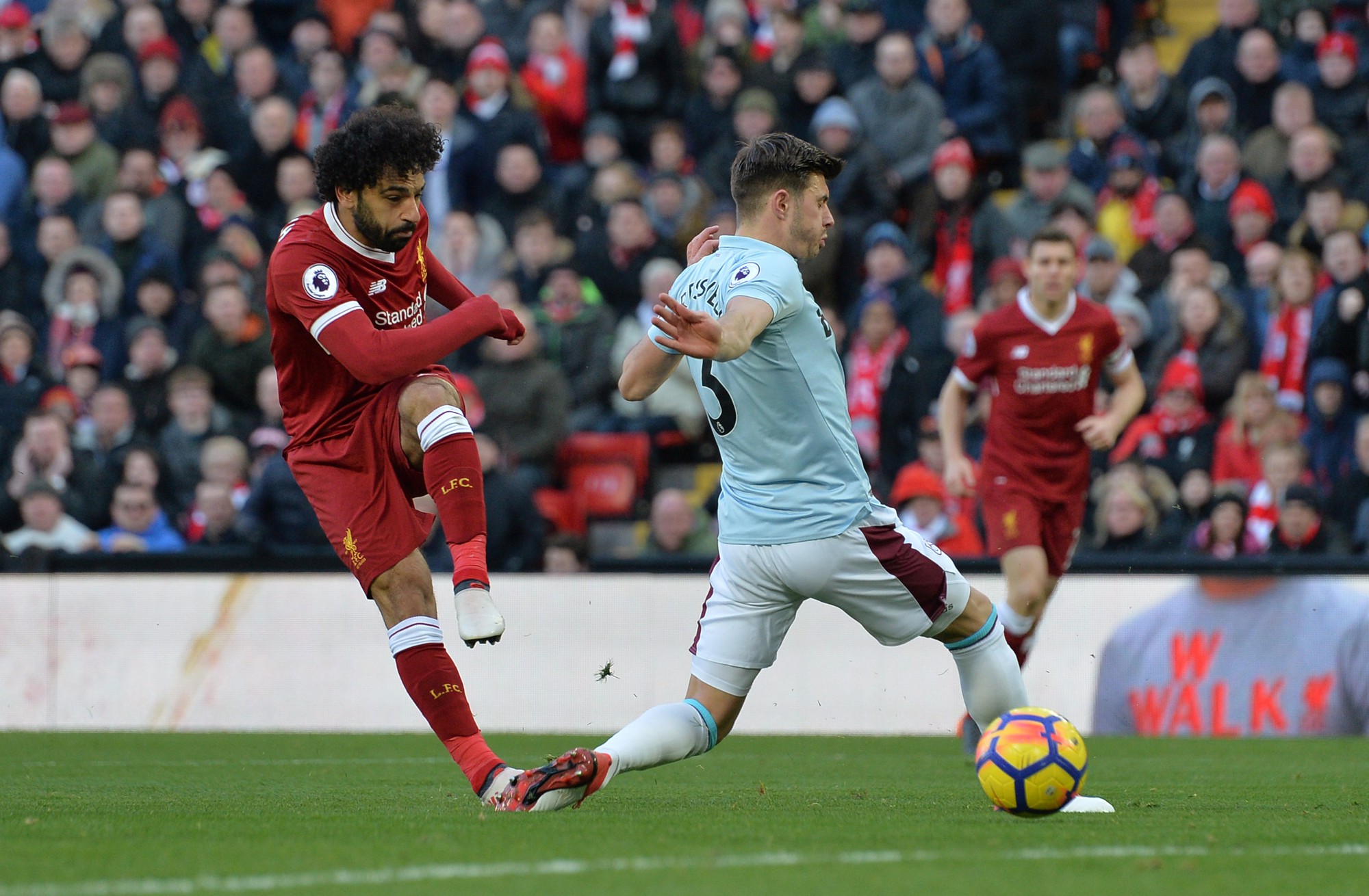 Đại thắng, Liverpool vươn lên vị trí thứ 2 - Ảnh 3.