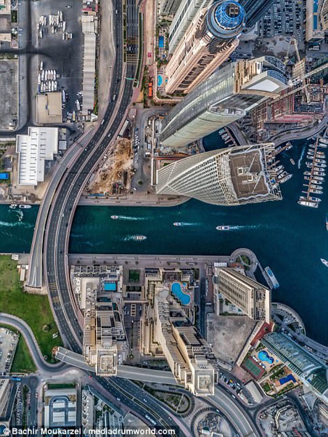 Kiến tr&uacute;c đẹp m&ecirc; hồn của th&agrave;nh phố Dubai từ tr&ecirc;n cao - Ảnh 5.