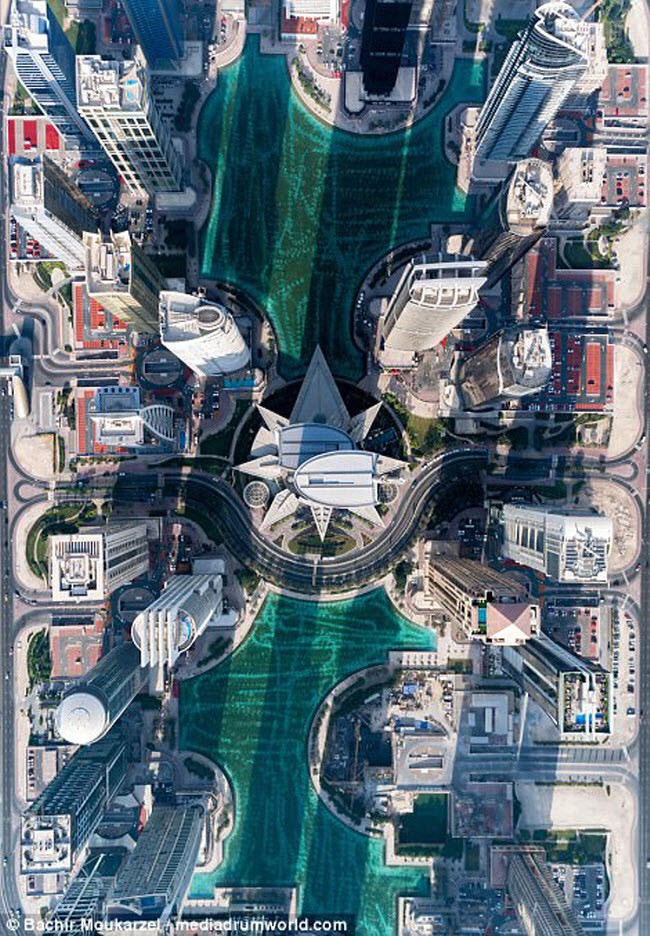Kiến tr&uacute;c đẹp m&ecirc; hồn của th&agrave;nh phố Dubai từ tr&ecirc;n cao - Ảnh 7.